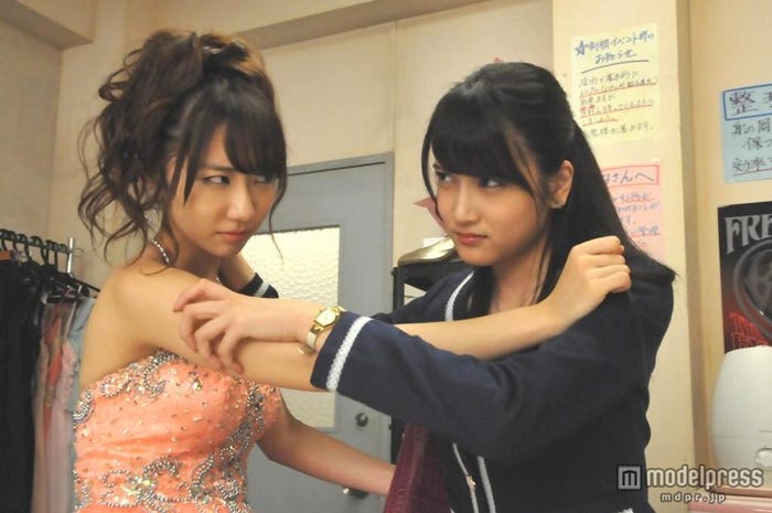 柏木由紀、入山杏奈(C)テレビ朝日