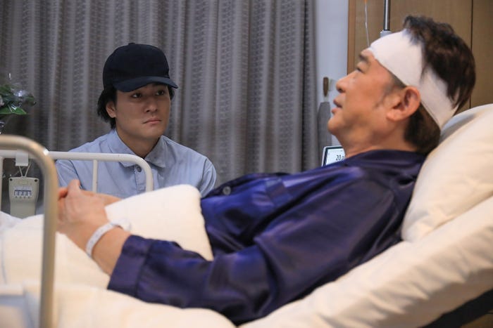 森本慎太郎、船越英一郎「街並み照らすヤツら」第8話より(C)日本テレビ