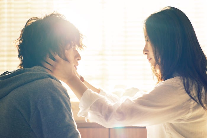 横浜流星、吉高由里子(C)2020「きみの瞳が問いかけている」製作委員会 (C)2020 Gaga Corporation/AMUSE Inc./Lawson Entertainment,Inc.