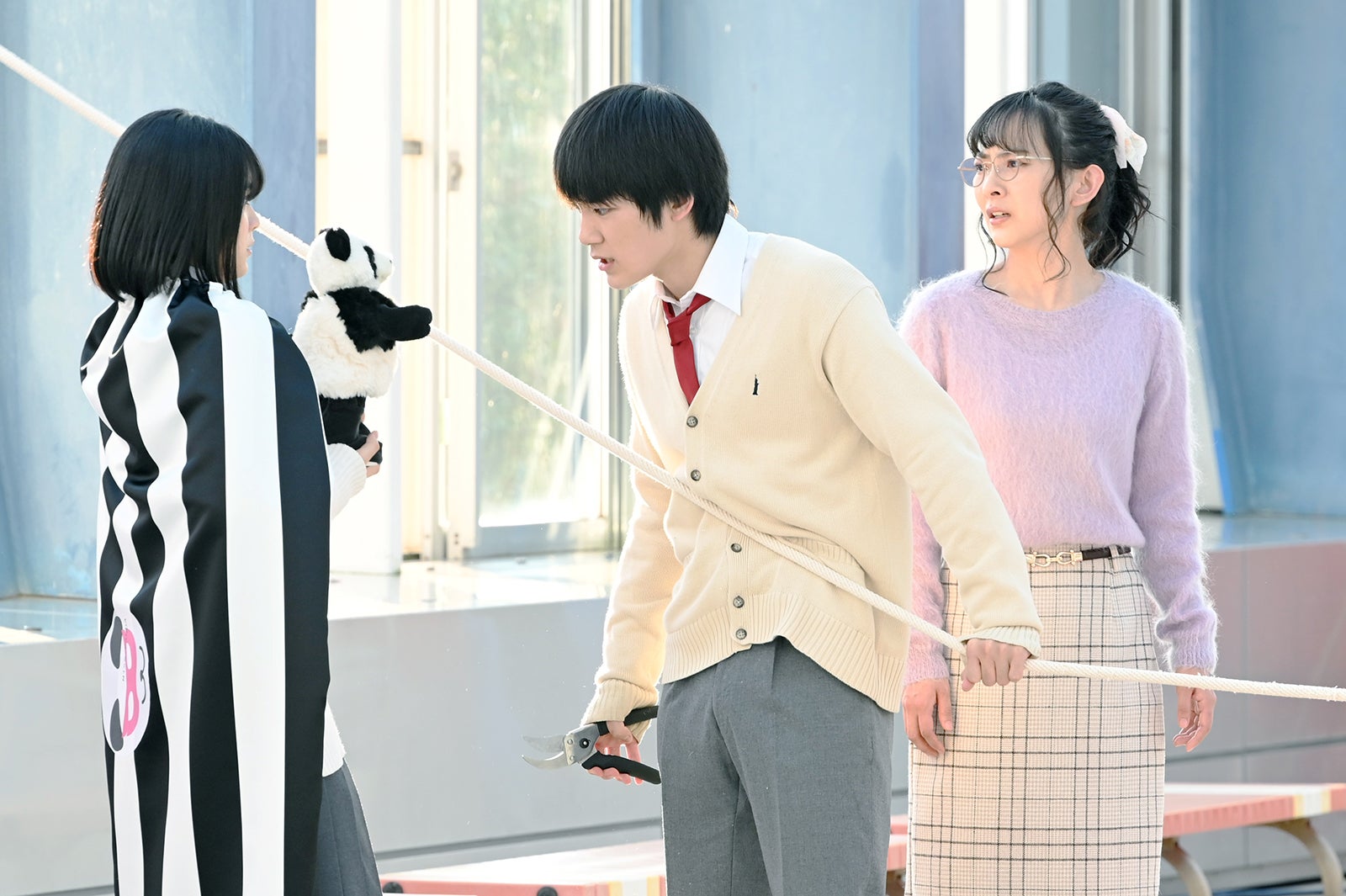 「シロでもクロでもない世界で、パンダは笑う。」4話より（C）日本テレビ