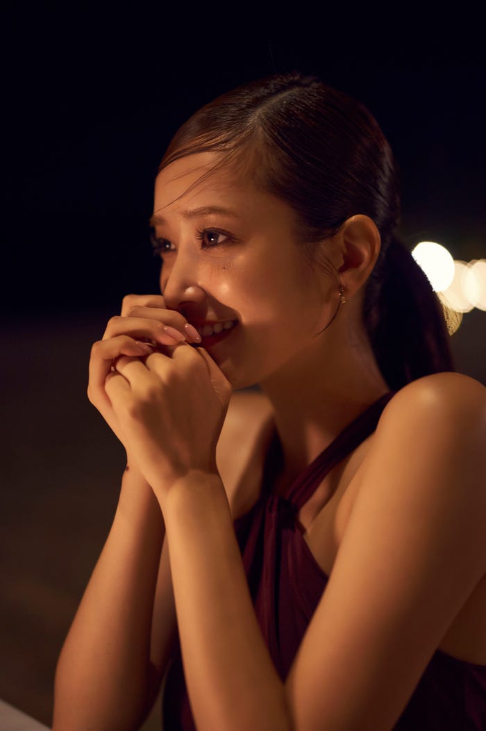 「日向坂46佐々木久美1st写真集」撮影/藤原宏