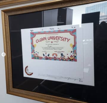 やられた側は最悪 海外の職場ドッキリがぶっ飛んでる モデルプレス