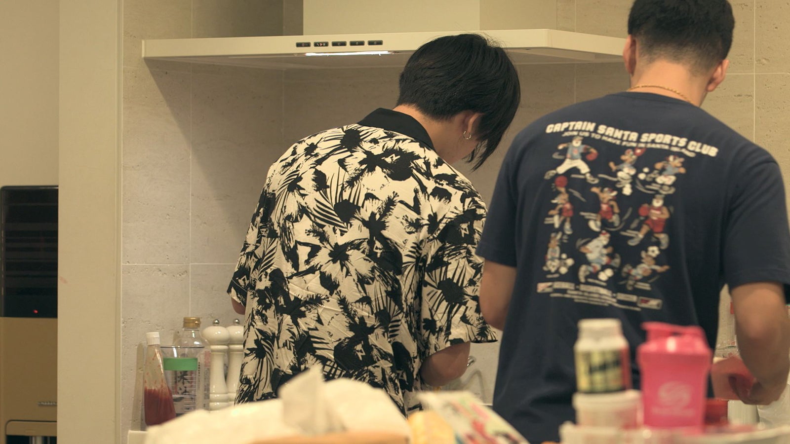 流佳、凌「TERRACE HOUSE TOKYO 2019-2020」21st WEEK（C）フジテレビ／イースト・エンタテインメント