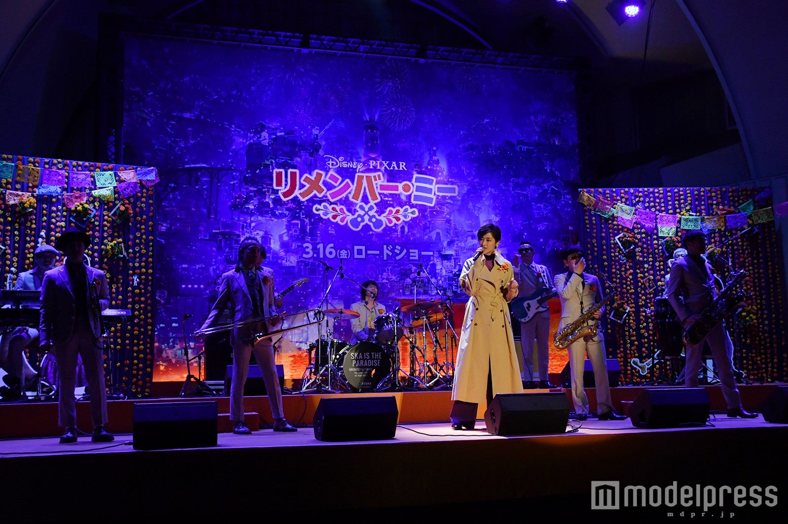 シシド・カフカ＆東京スカパラダイスオーケストラ （C）モデルプレス