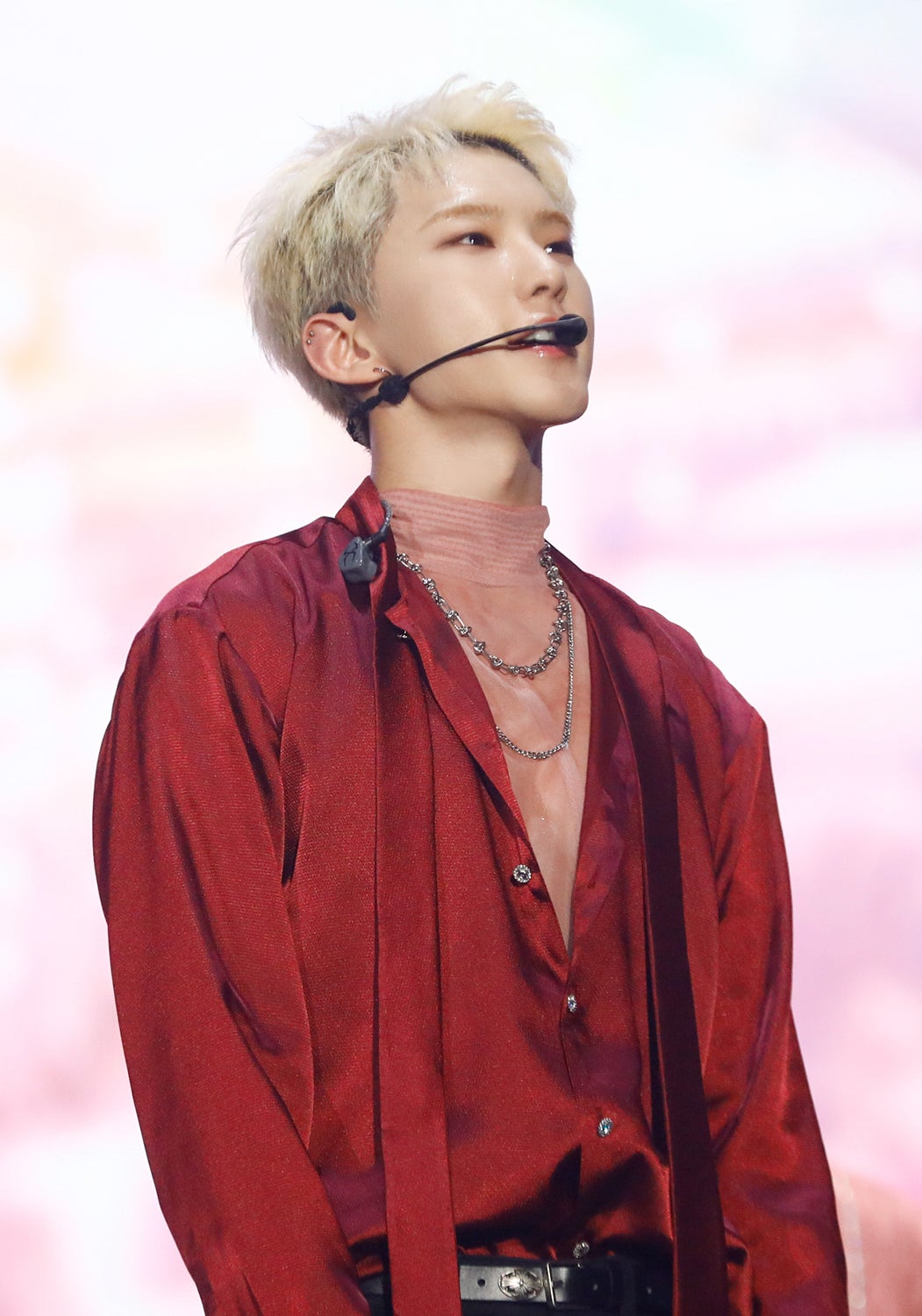 HOSHI（C）PLEDIS Entertainment