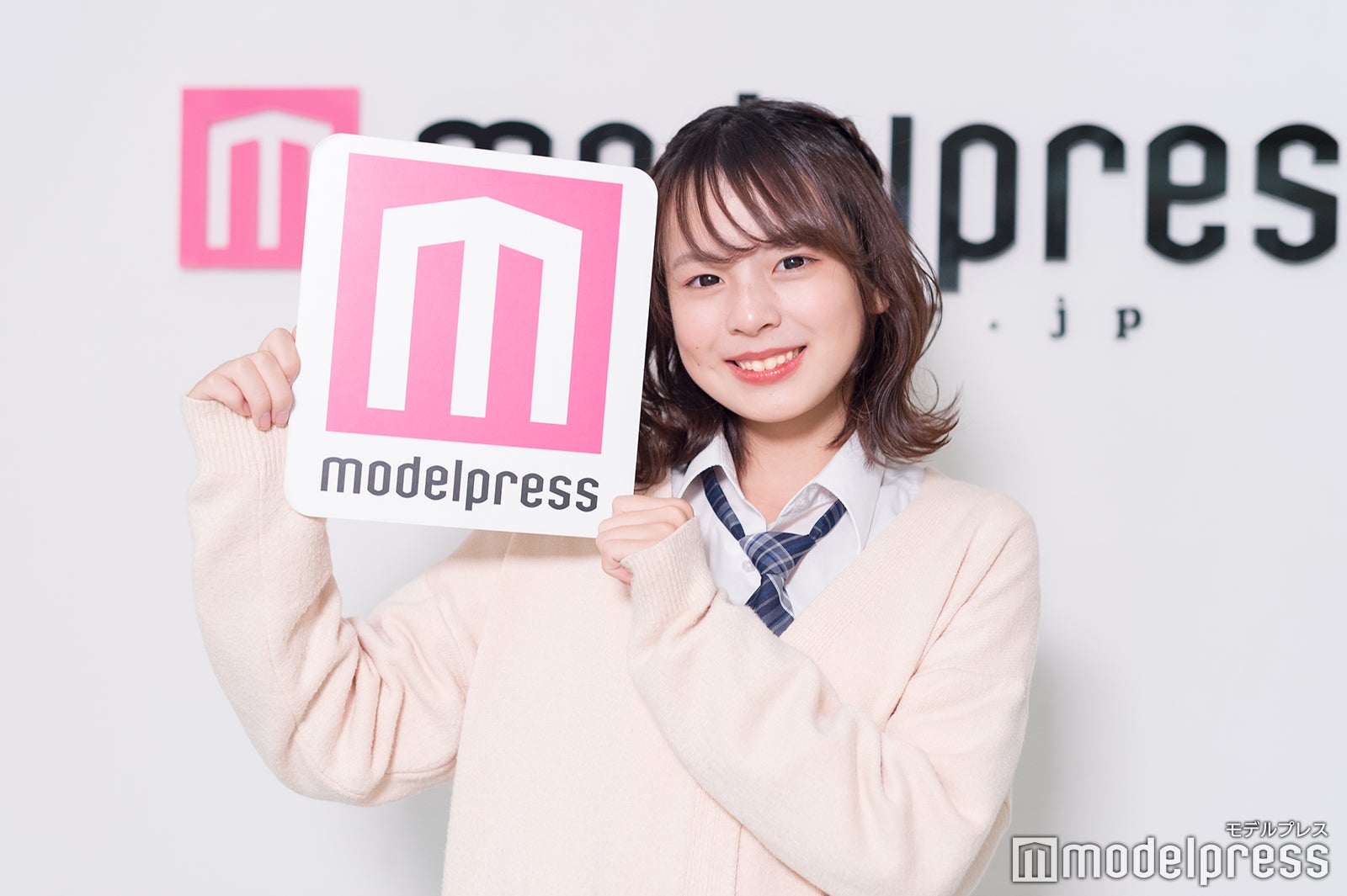 まう（C）モデルプレス