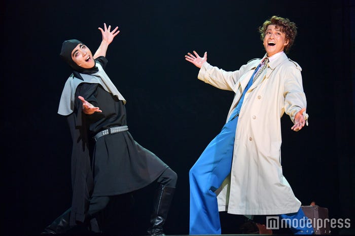 フレデリック(小栗旬)とアイゴール(賀来賢人)(C)モデルプレス