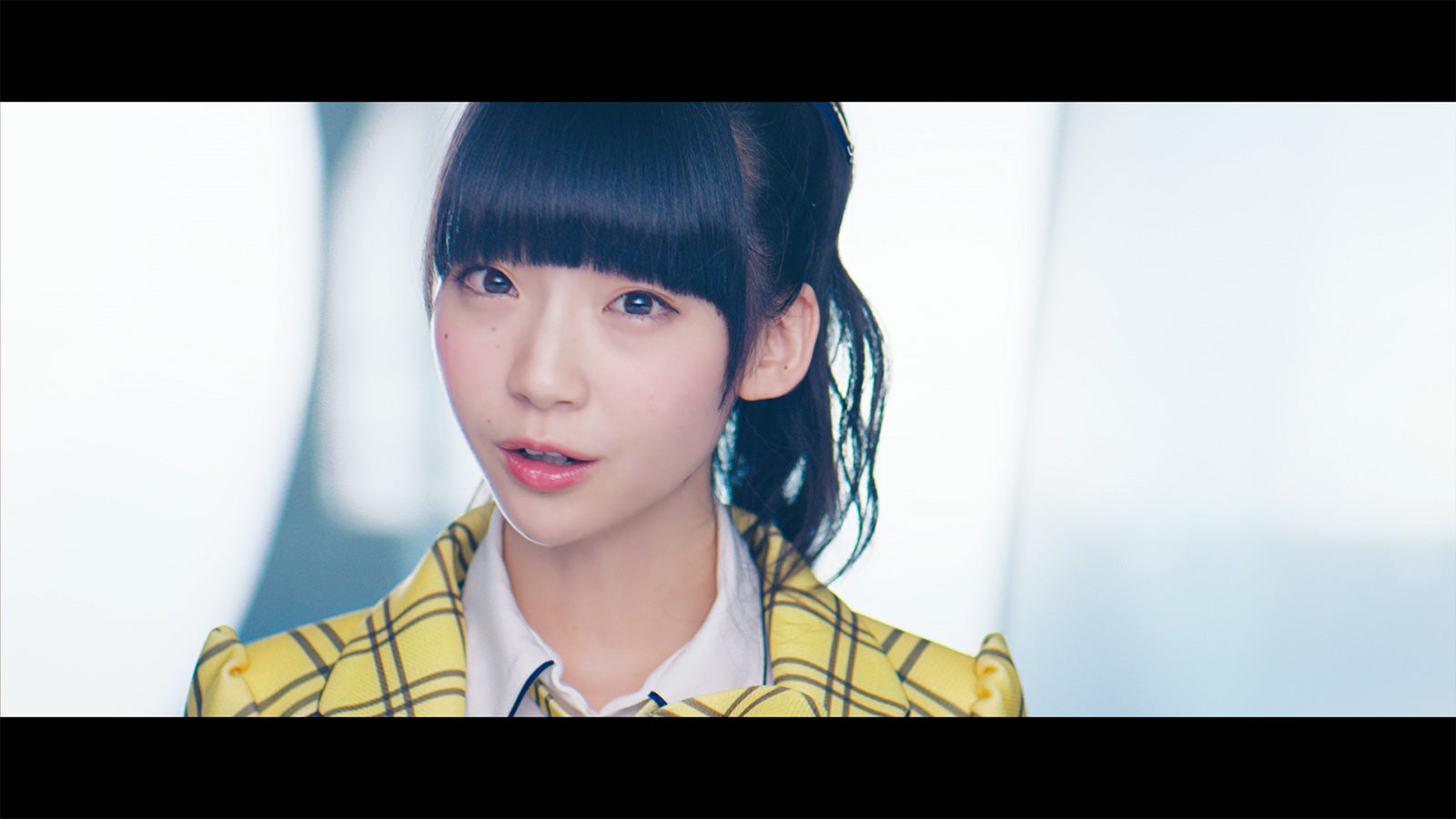 AKB48「センチメンタルトレイン」MVより（C）AKS／キングレコード