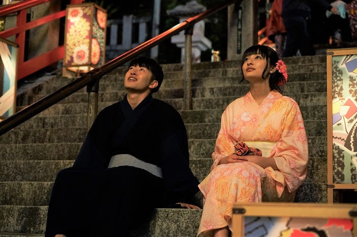 佐野玲於、吉川愛(C)2018「虹色デイズ」製作委員会(C)水野美波/集英社