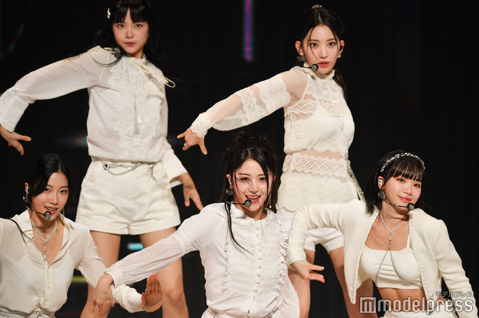 LE SSERAFIM （C）モデルプレス