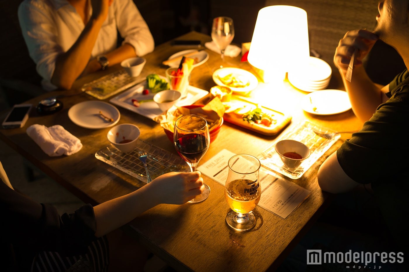 アークヒルズ サウスタワー 屋上庭園スカイパーク 「ROOFTOP LOUNGE」／画像提供：森ビル