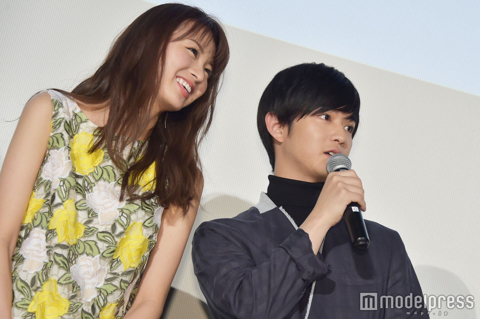 岡崎紗絵、千葉雄大 （C）モデルプレス