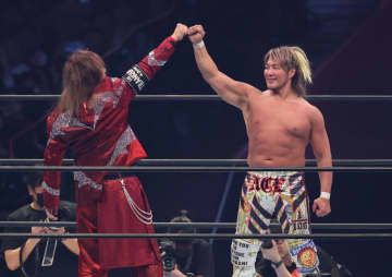 引退直後の棚橋弘至「疲れた！」に会見場に大拍手、「疲れたと言って拍手が起きた最初の人ですよ」【1.4新日本】