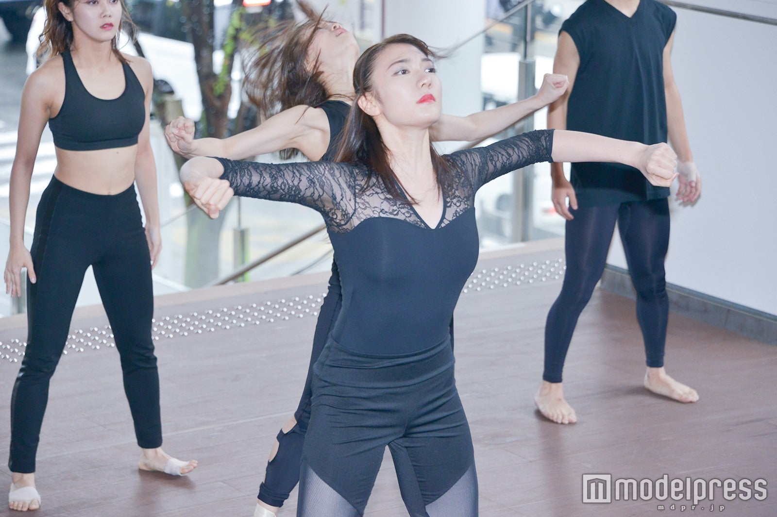 （C）モデルプレス