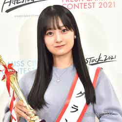 「FRESH CAMPUS CONTEST 2021」グランプリを受賞した有賀怜香さん（C）モデルプレス
