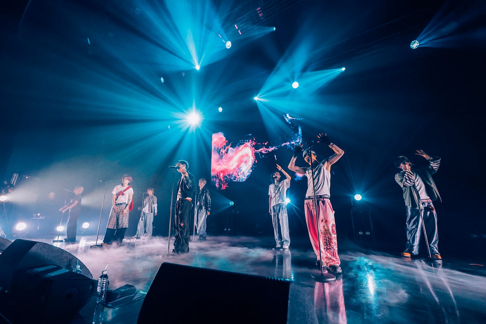 ＜ONE OR EIGHT 1st LIVE TOUR -GATHER- FINAL in JAPAN＞／Photo by Norito Ohazama