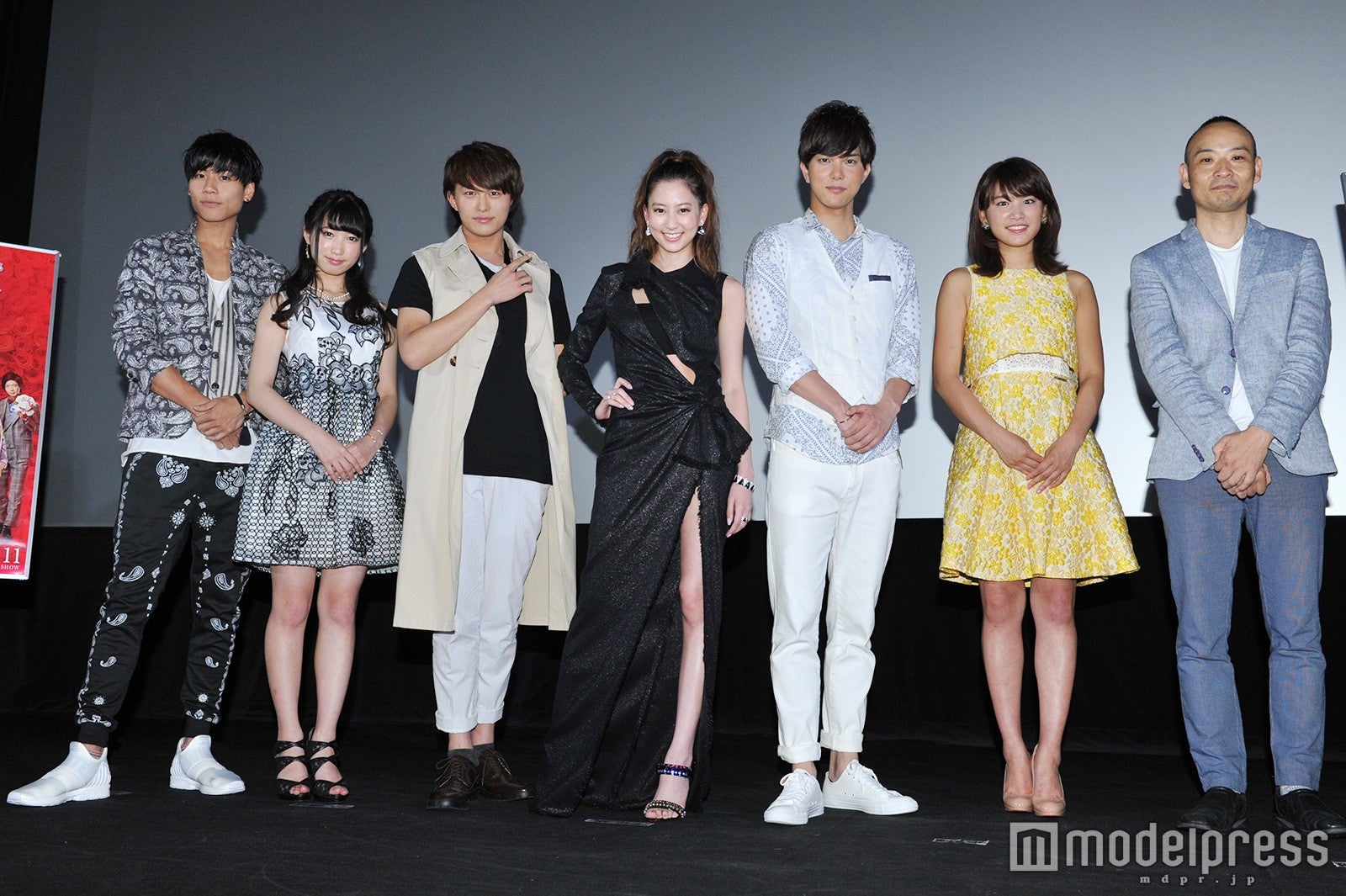 吉原雅斗、上野優華、小林豊、河北麻友子、水野勝、久松郁実、久万真路監督（C）モデルプレス