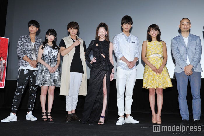吉原雅斗、上野優華、小林豊、河北麻友子、水野勝、久松郁実、久万真路監督(C)モデルプレス