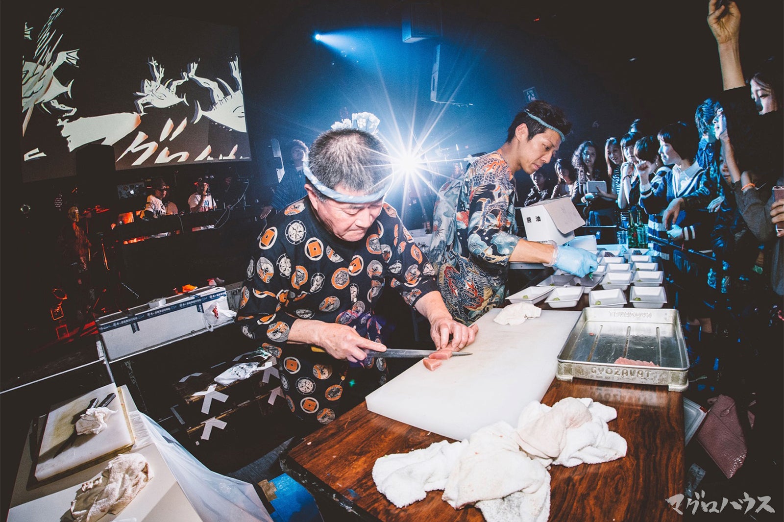 最大60kgの巨大なクロマグロの解体は圧巻の一言／画像提供：Afro&Co.Inc.