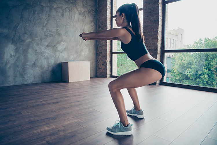 肘上のたるみを解消 後ろ姿マイナス10歳を目指そう モデルプレス