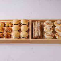 右から：白いコッペのきな粉パン、きな粉の生チュロス、あんバターパン、あんこパイ／提供画像／提供画像