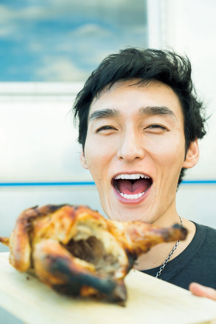 草なぎ剛「Okiraku3」（C）森山将人