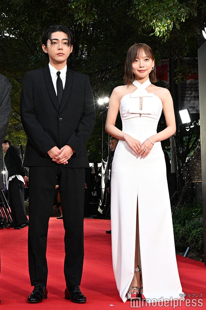 倉悠貴、齊藤京子(C)モデルプレス