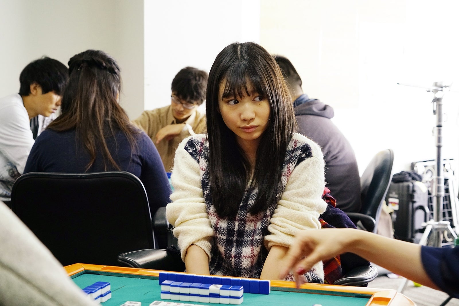 映画「女流闘牌伝aki-アキ-」より（C）2017花崎圭司・大崎充／竹書房／「aki」製作委員会