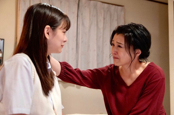 永瀬莉子、藤原紀香/ドラマ「17.3 about a sex」最終話より(C)AbemaTV