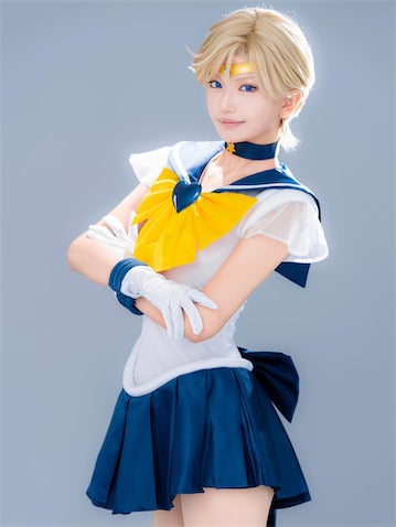 南あみ、スーパーセーラーウラヌスのコスプレ姿を披露「本物爆誕」「スゲー再現力」