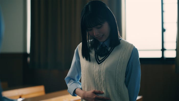 秋田汐梨「3年C組は不倫してます。」第2話(C)日本テレビ