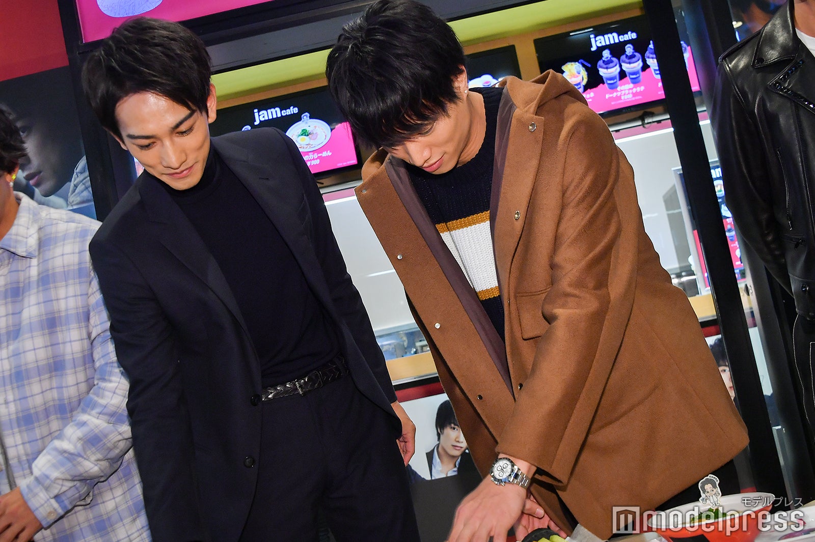 町田啓太、鈴木伸之（C）モデルプレス