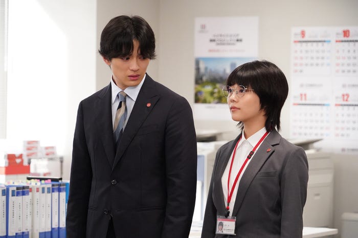 新田真剣佑、高畑充希/「同期のサクラ」第5話より(C)日本テレビ