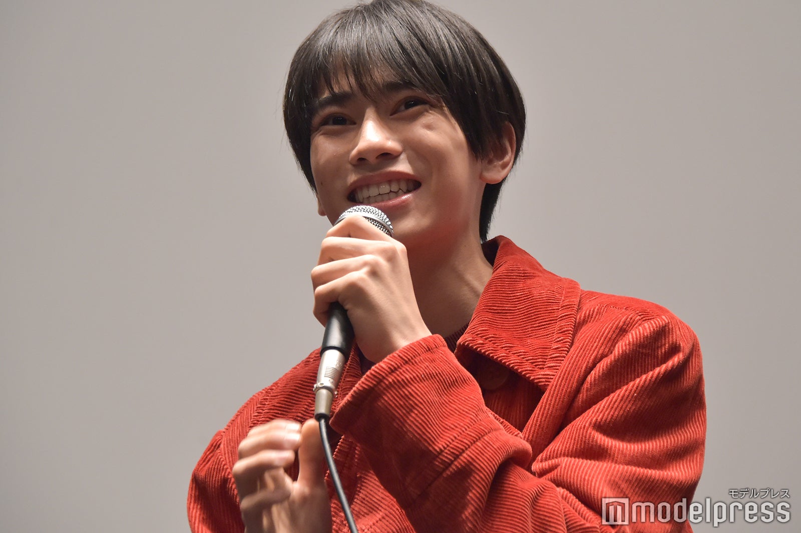 2文字のことを「2つの単語」と言い間違え訂正される本島純政（C）モデルプレス