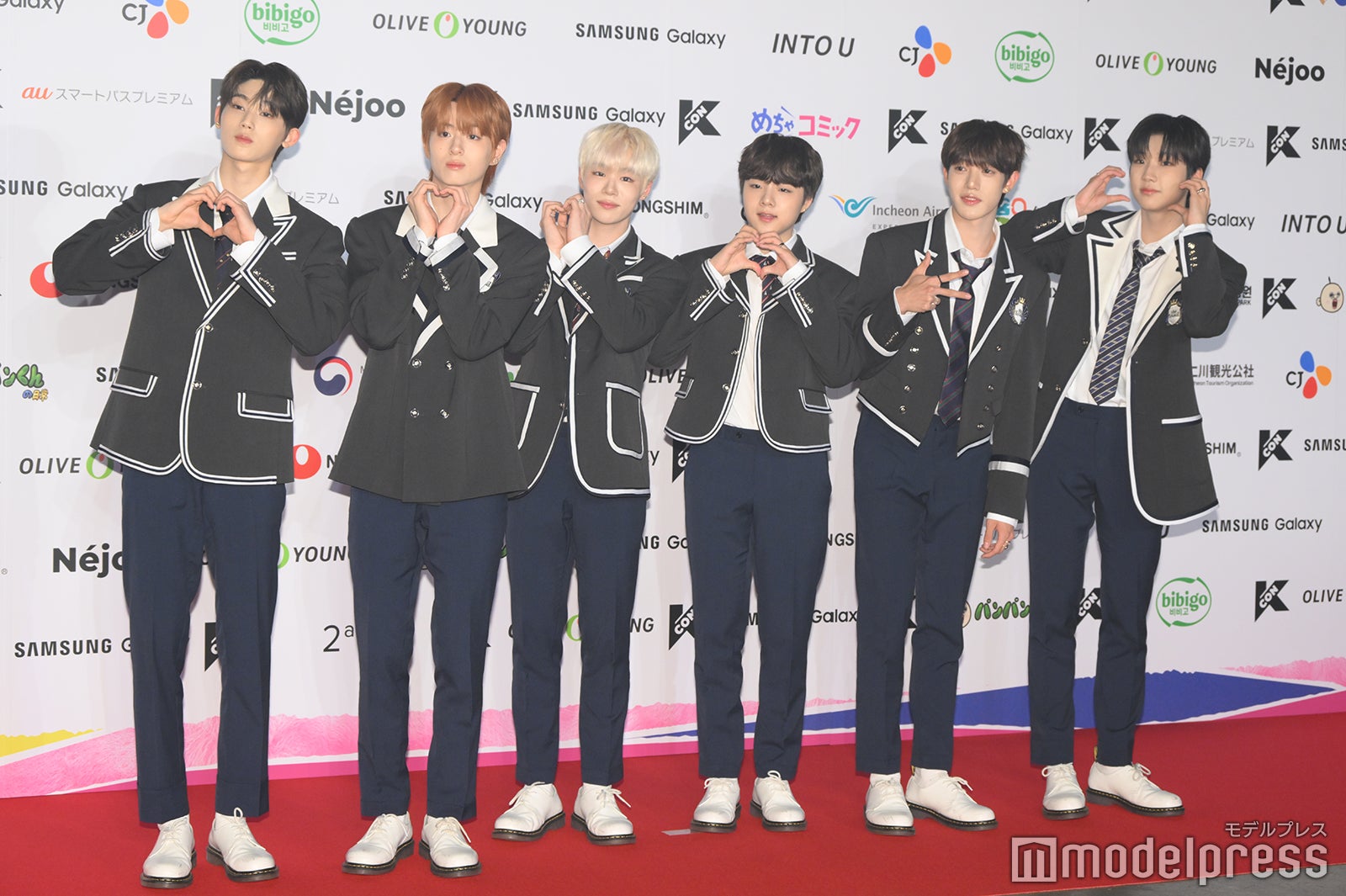 The Wind（左から）チェ・ハンビン、チャン・ヒョンジュン、キム・ヒス 、アン・チャンウォン、タナトン、パク・ハユチャン（C）モデルプレス