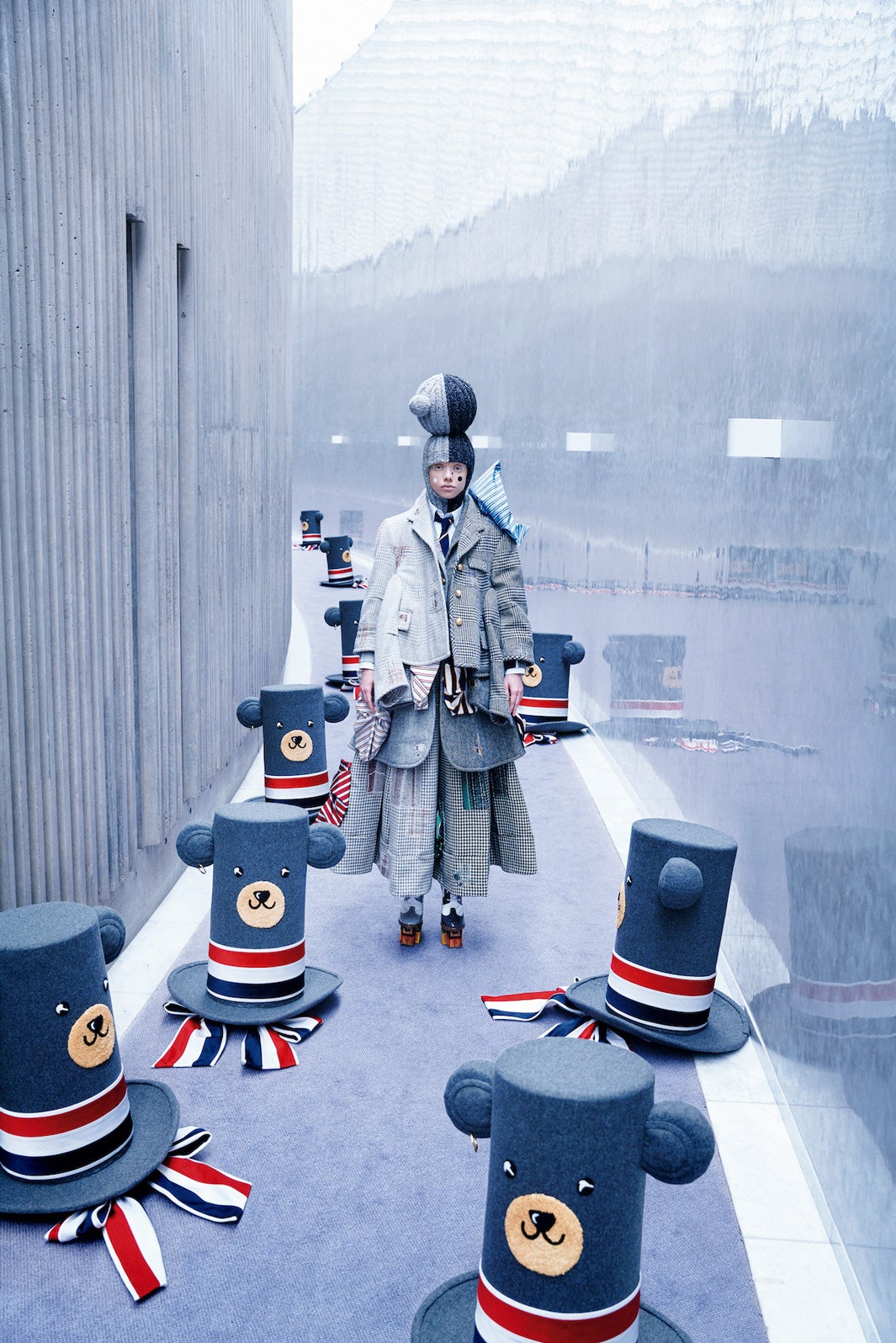 「feature mode トム ブラウン」／写真：矢吹健巳（W）