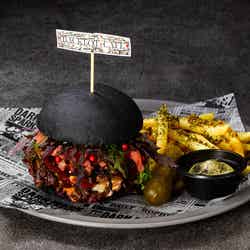 プレミアムバーガー ~禁じられた森~ ¥2,500(税込)(提供写真)