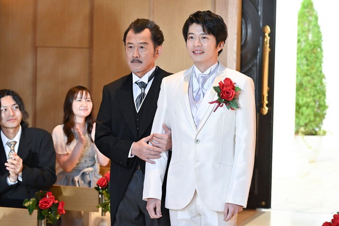 吉田鋼太郎、田中圭「おっさんずラブ-リターンズ-」第1話(C)テレビ朝日