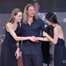 (左から)アンジェリーナ・ジョリー、ブラッド・ピット、篠原涼子
