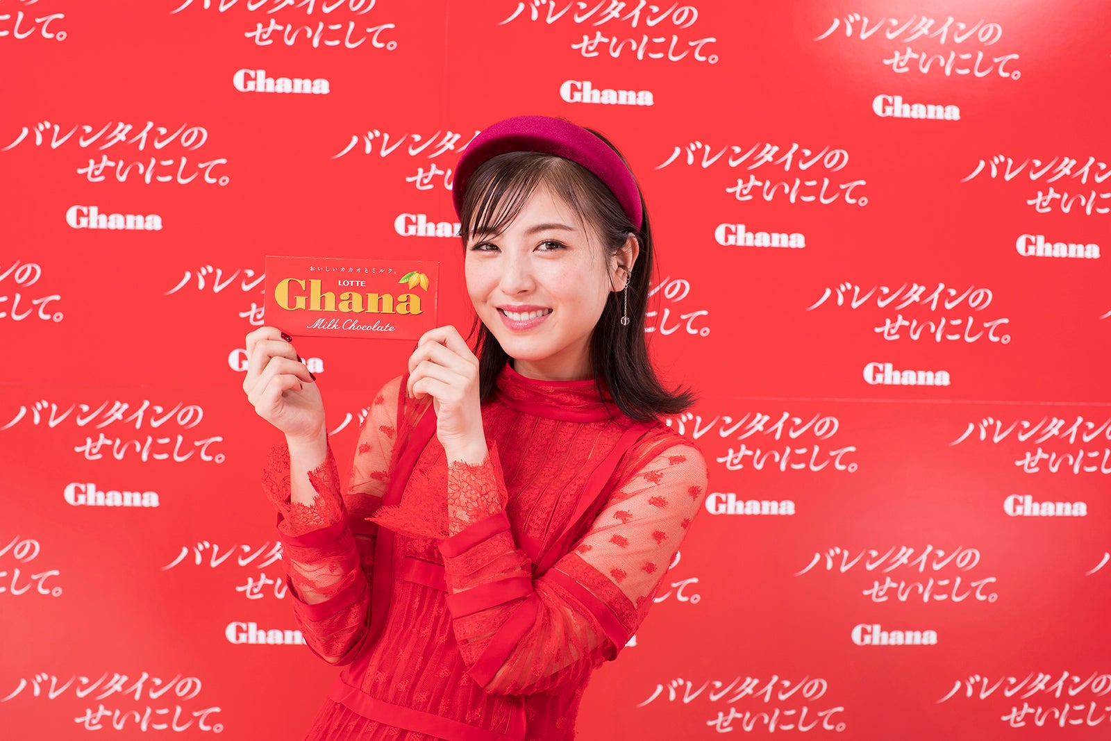 浜辺美波／新WEB動画メイキングより（提供写真）