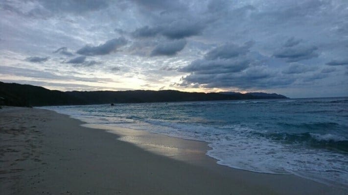 大浜海浜公園の夕暮れ（2021年10月撮影）