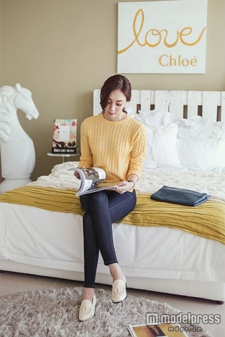 イエローケーブルニット　画像提供：「ALICE STYLE」2,800円（税込）