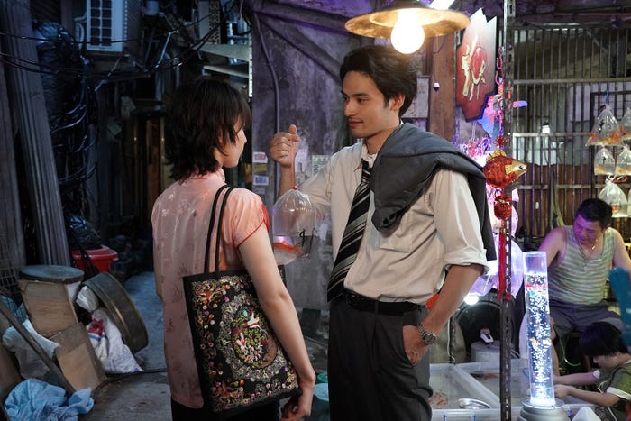 吉岡里帆、水上恒司(C)眉月じゅん/集英社・映画「九龍ジェネリックロマンス」製作委員会