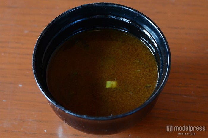 青さ海苔とネギ入の味噌汁