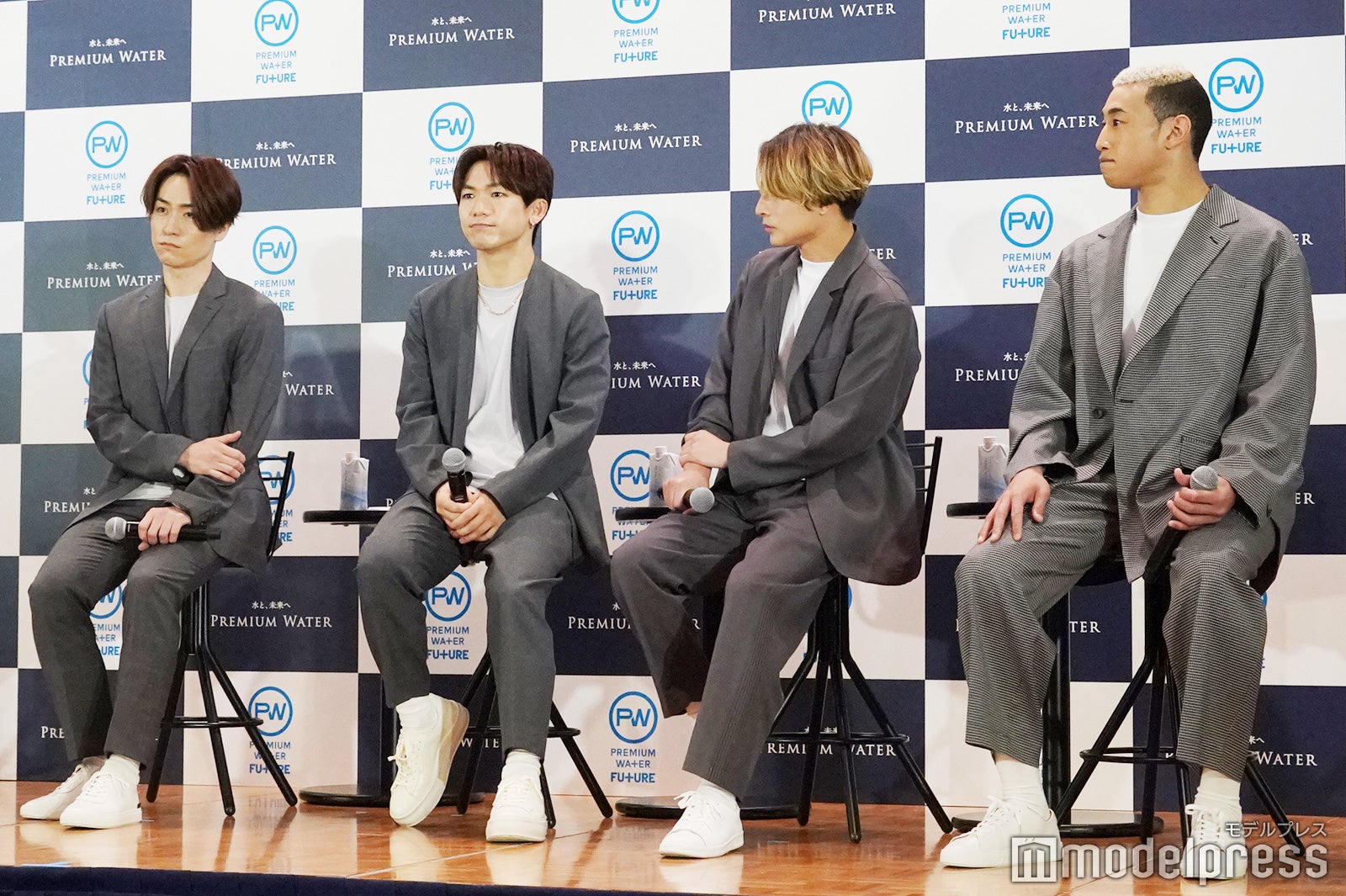 （左から）TETSUYA、NAOTO、白濱亜嵐、関口メンディー （C）モデルプレス