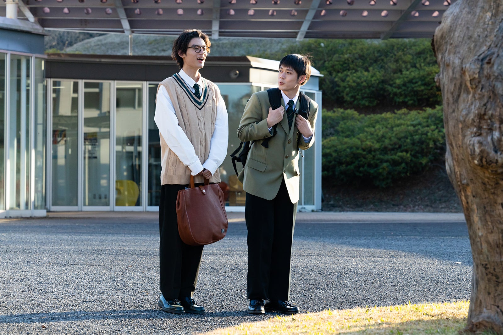 細田佳央太、藤原大祐 「もしも、イケメンだけの高校があったら」より（C）テレビ朝日