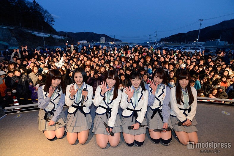 「『誰かのために』プロジェクト」／2013年（C）AKS