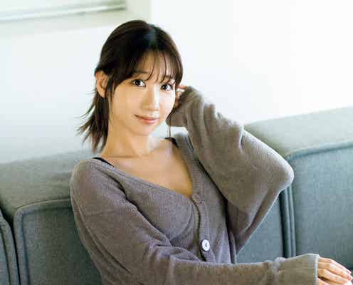 AKB48柏木由紀、色白美脚に釘付け 水着カットも