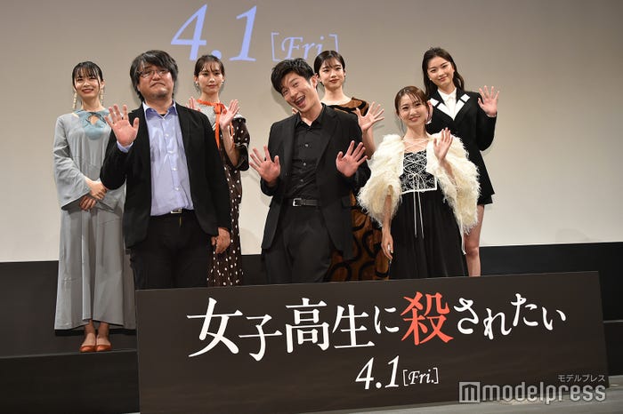 (前列左から)城定秀夫監督、愉快な田中圭、大島優子(後列左から)莉子、南沙良、河合優実、茅島みずき(C)モデルプレス