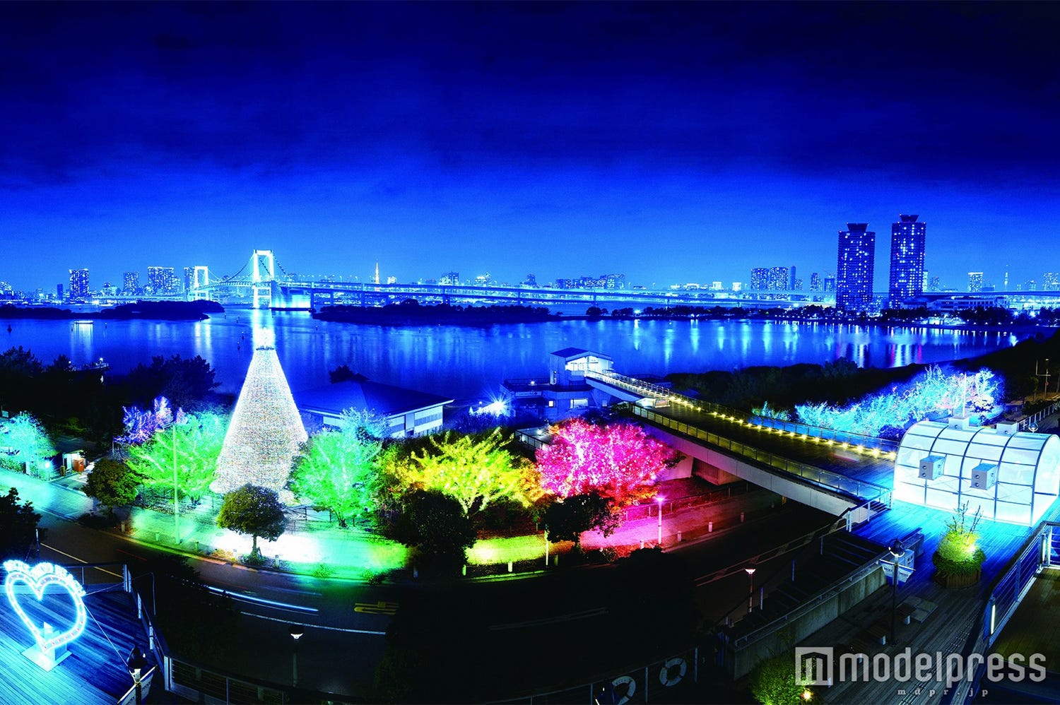 ポムポムプリンのイルミがお台場を可愛くライトアップ